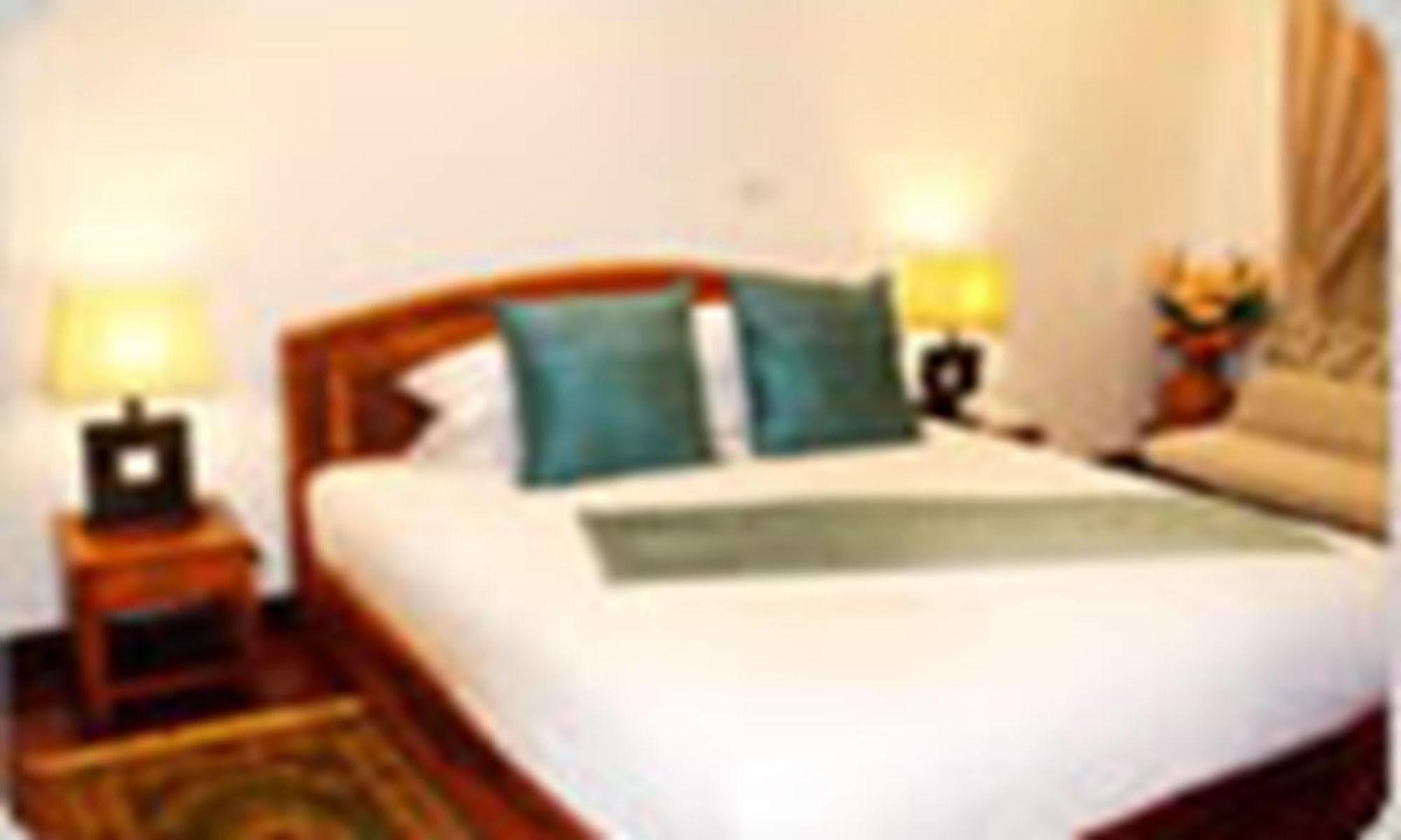 Ang Thong Hotel Luang Prabang Exterior photo